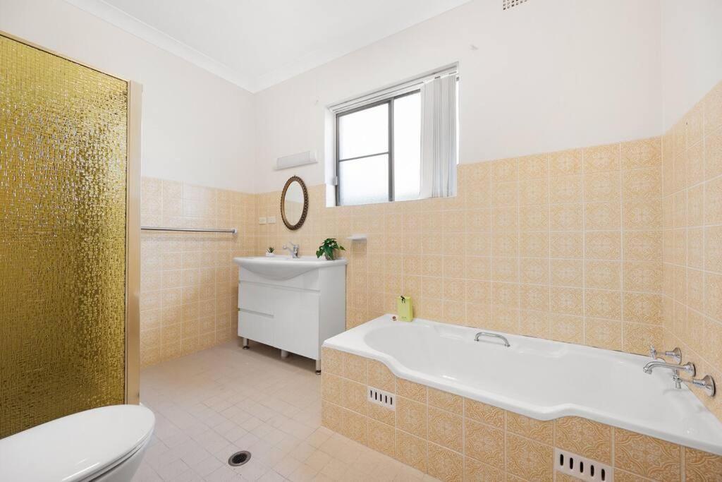 Croydon 4bed House Cls Burwood And Ashfield Holiday home